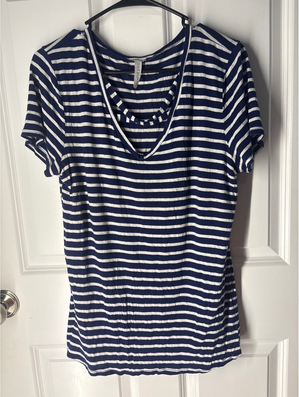 Y2K Streetwear Loungewear Mia & Tess Large Striped Navy & White T shirt